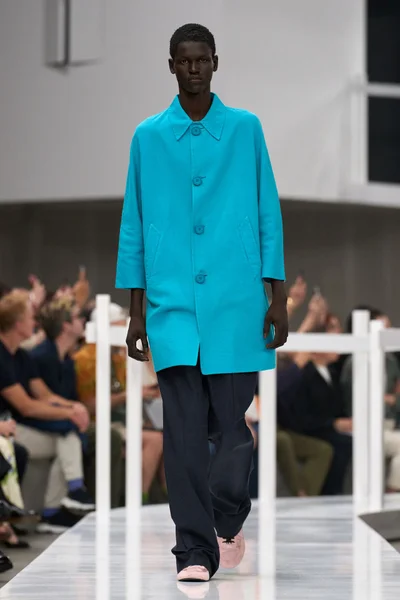 Look 5